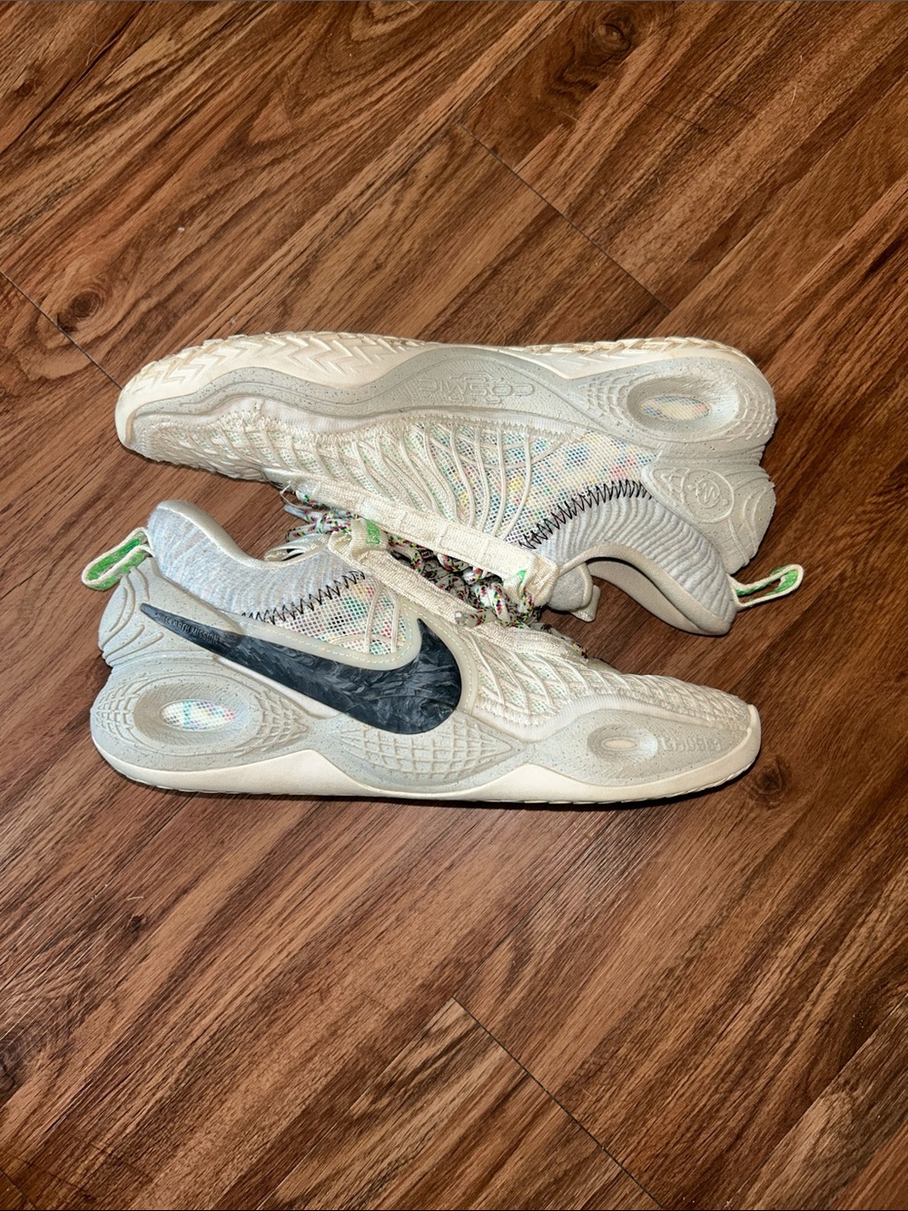 2021
Nike Cosmic Unity 'Natural' mens 7